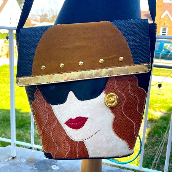 Chic Purse - Picture 1 of 12